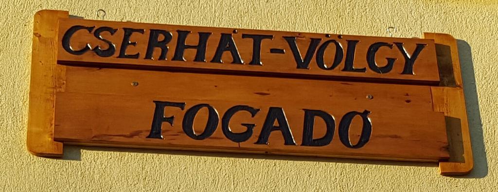 Cserhatvoelgy Panzio Alsotold Eksteriør bilde
